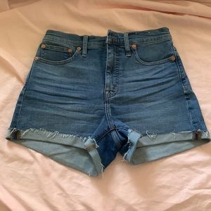 Madewell gently loved stretchy shorts